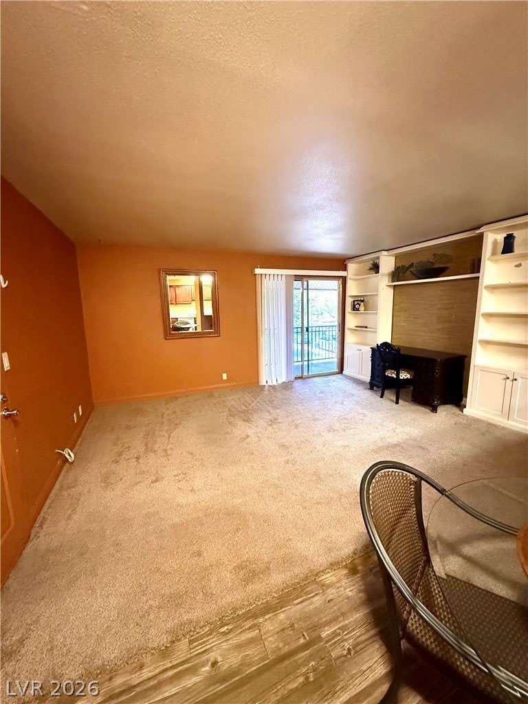 5041 RIVER GLEN Drive – photo 5