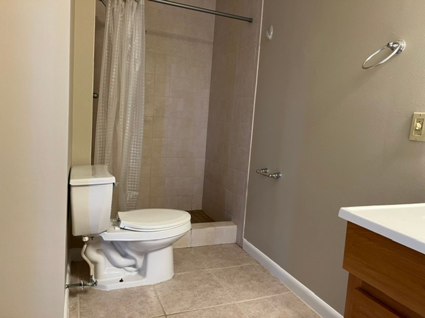 Townhome- great location – photo 3