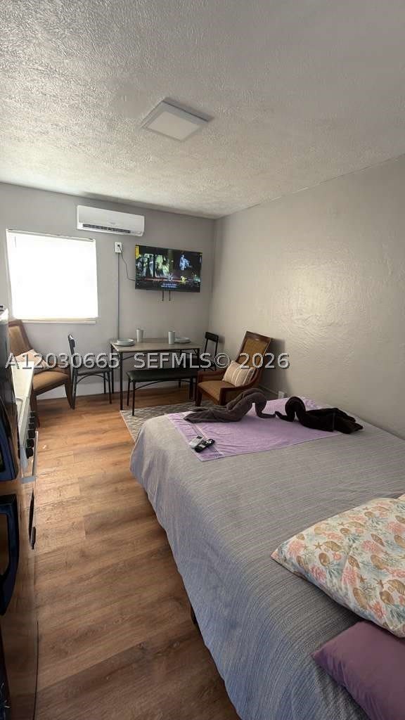 615 NE 4th St – photo 2