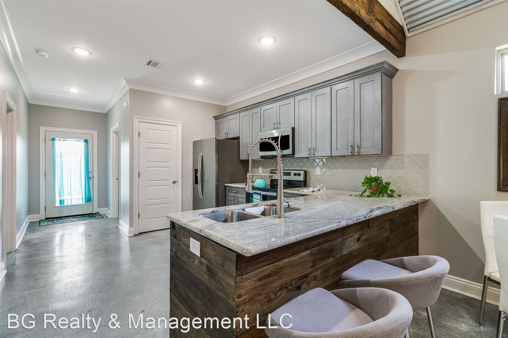 230 Colorado Rd. – photo 4
