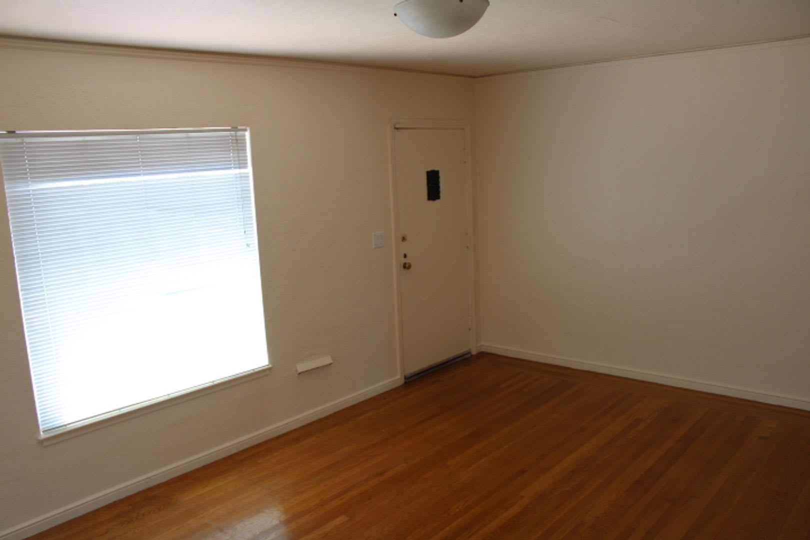 1209 & 1211 MARIN AVE – photo 2
