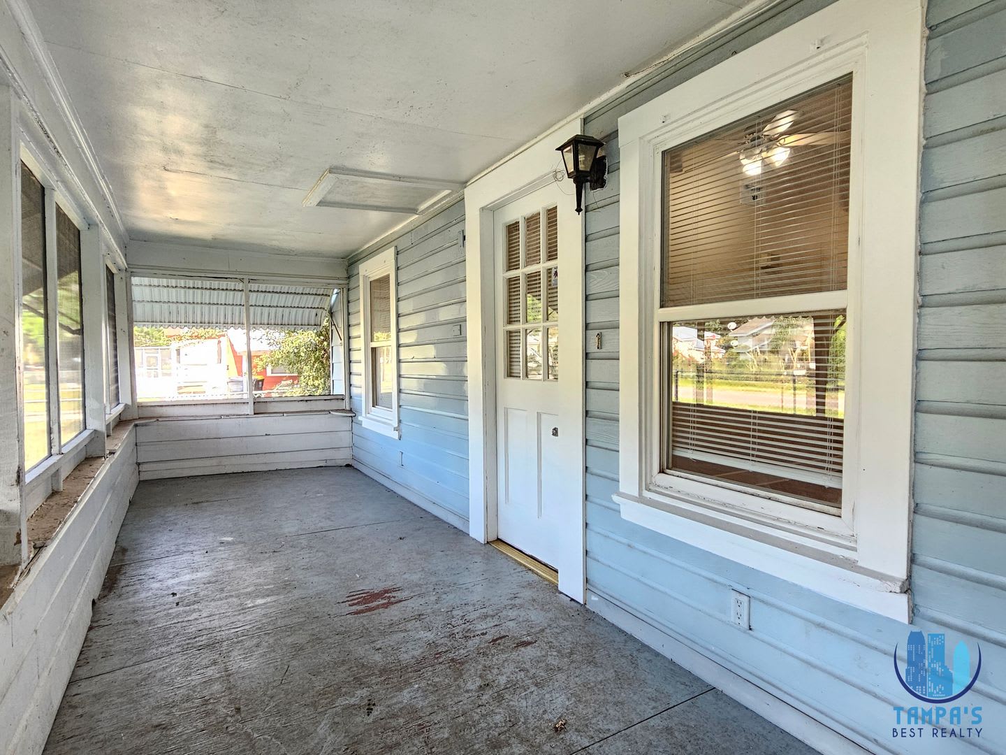 ADORABLE 2 Bedroom – photo 3
