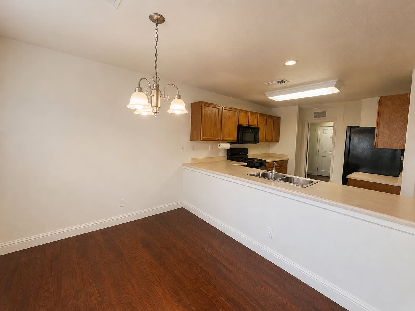 3290 North Vista Avenue – photo 5