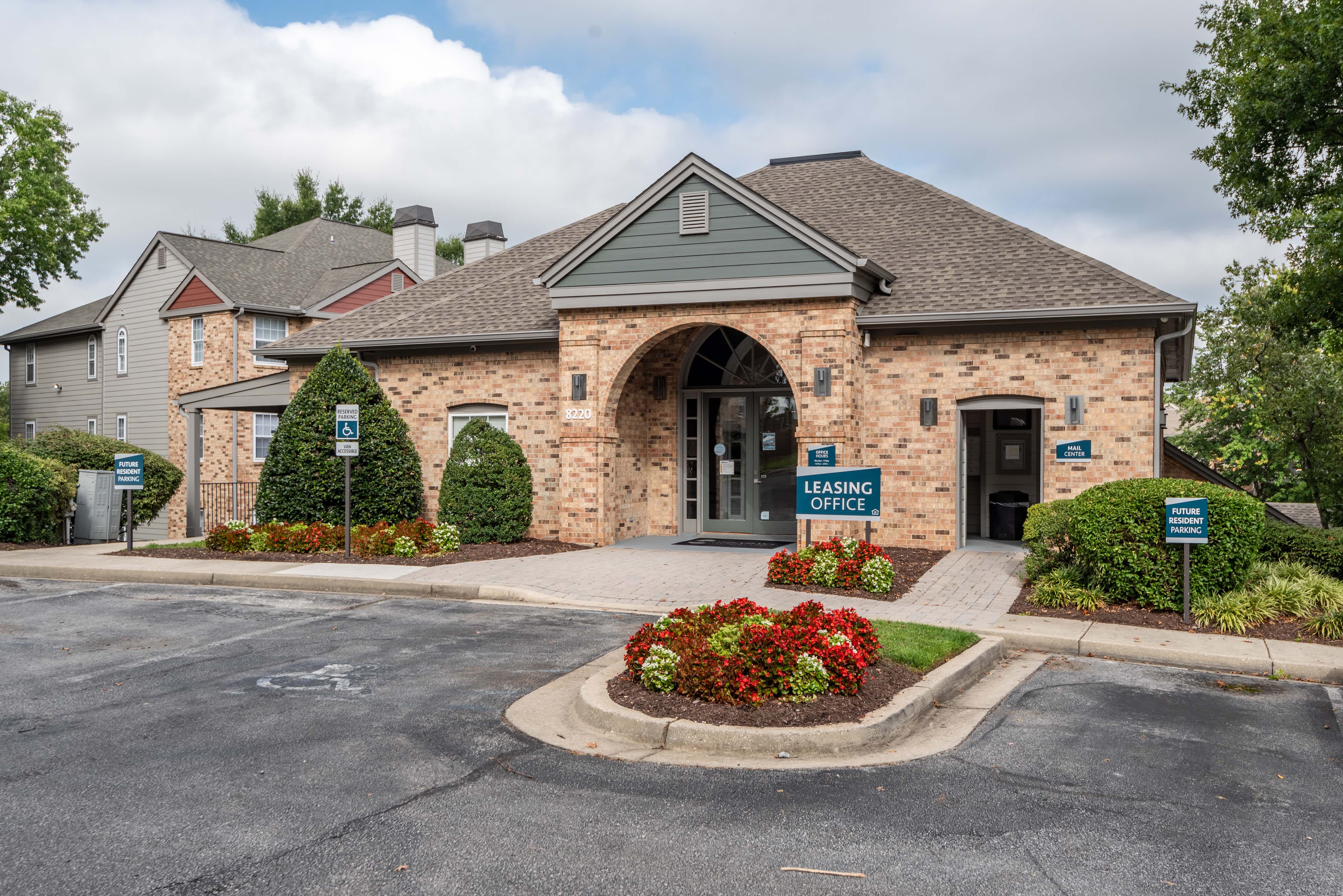 The Views at Laurel Lakes – photo 2