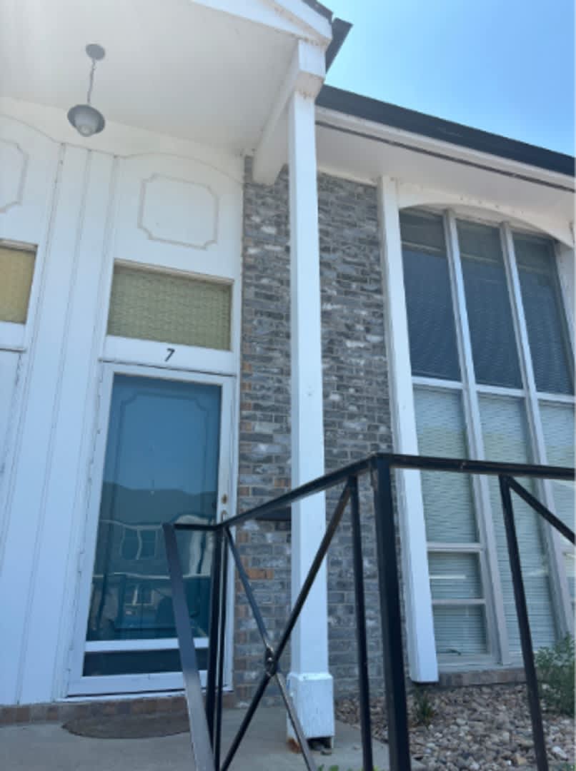 Gorgeous 1 bedroom, 1 bath home in Riverside – photo 1