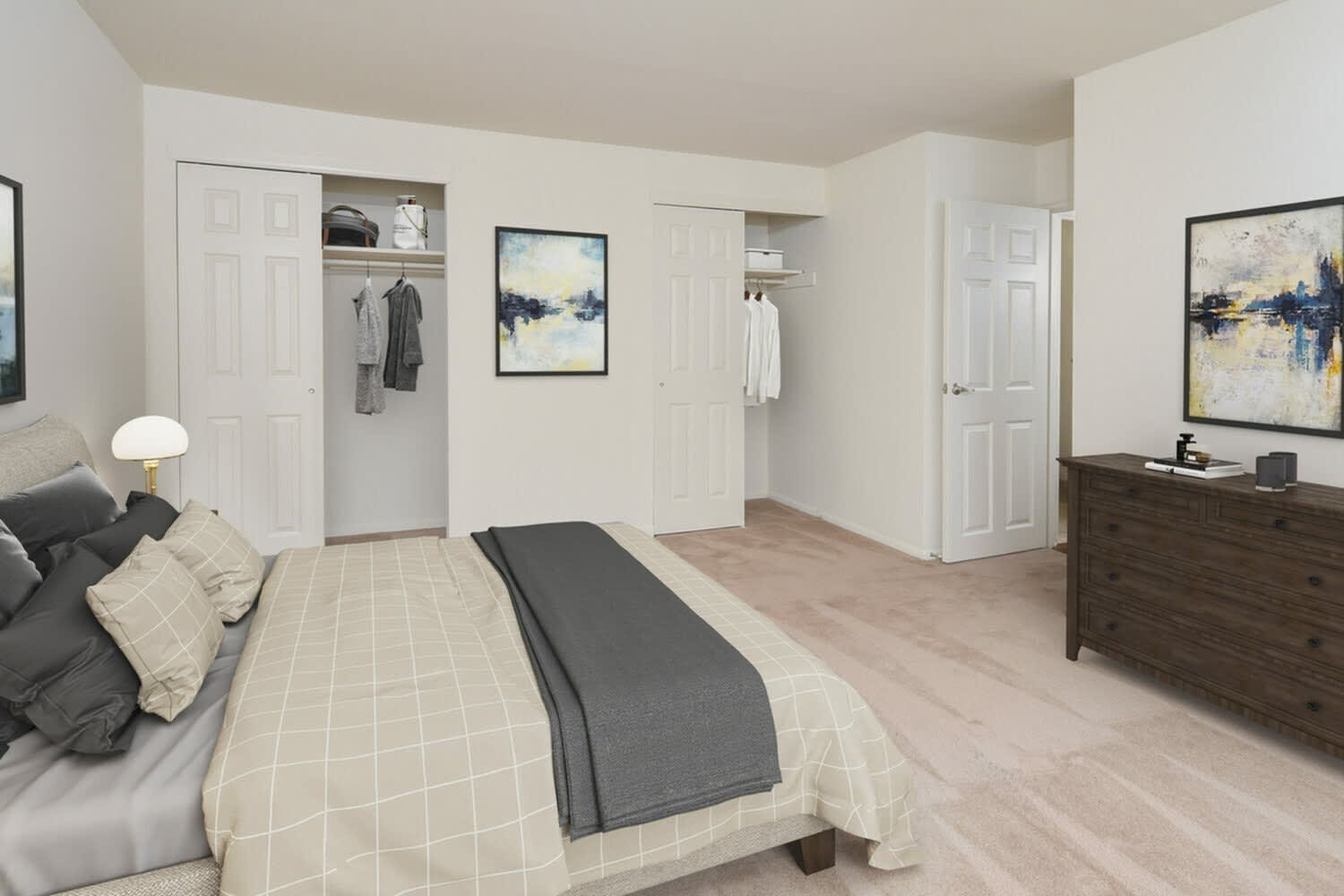 Village Green Apartments – photo 4