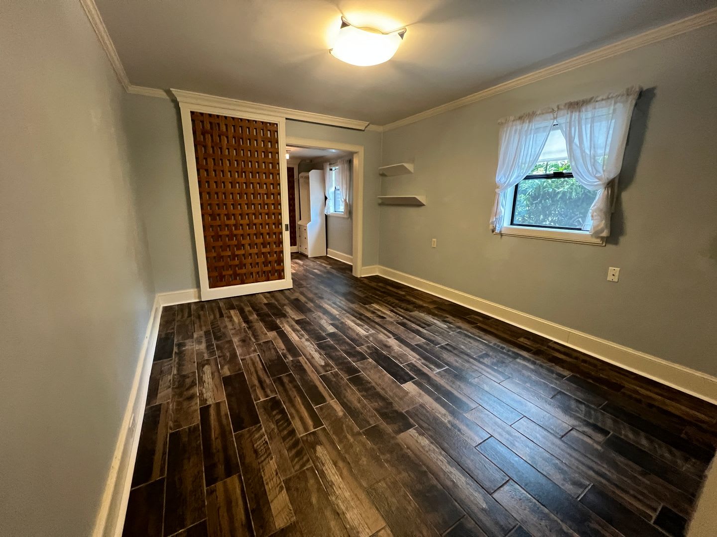 Charming North Capitol Hill Vintage Condo – Modern Comforts & Ideal Location – photo 5