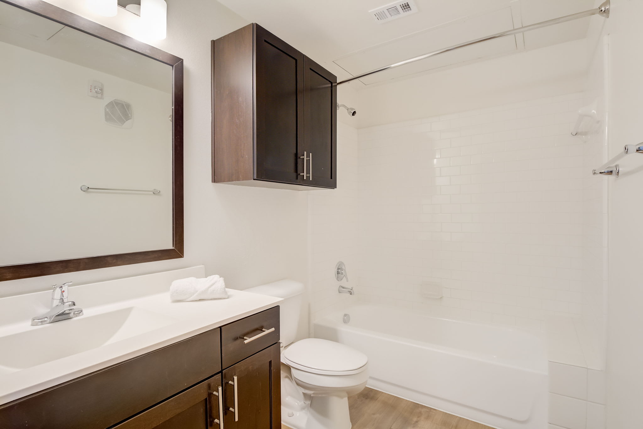 Loft + Row – photo 3
