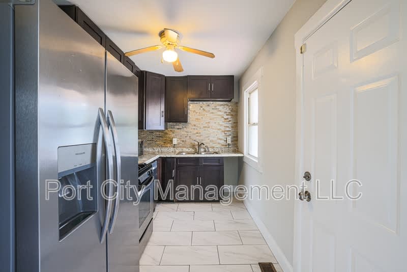 215 Cleveland Avenue – photo 1