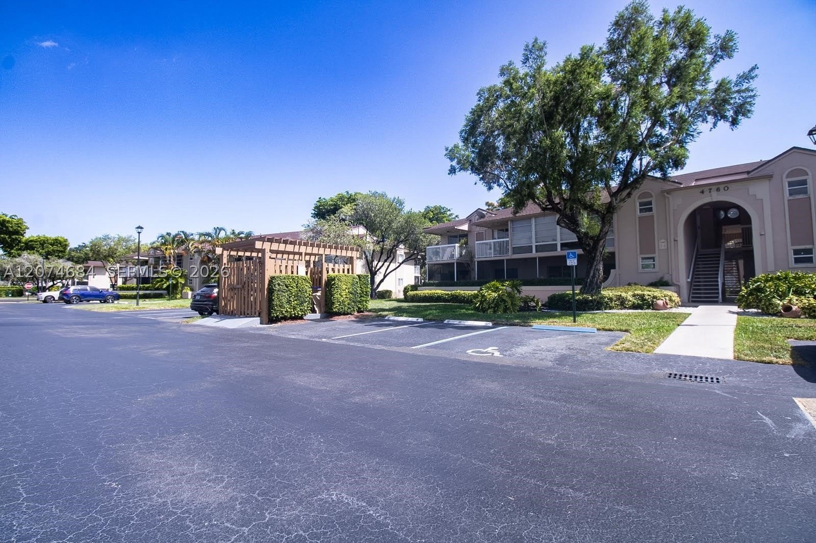 4760 NW 102nd Ave – photo 2