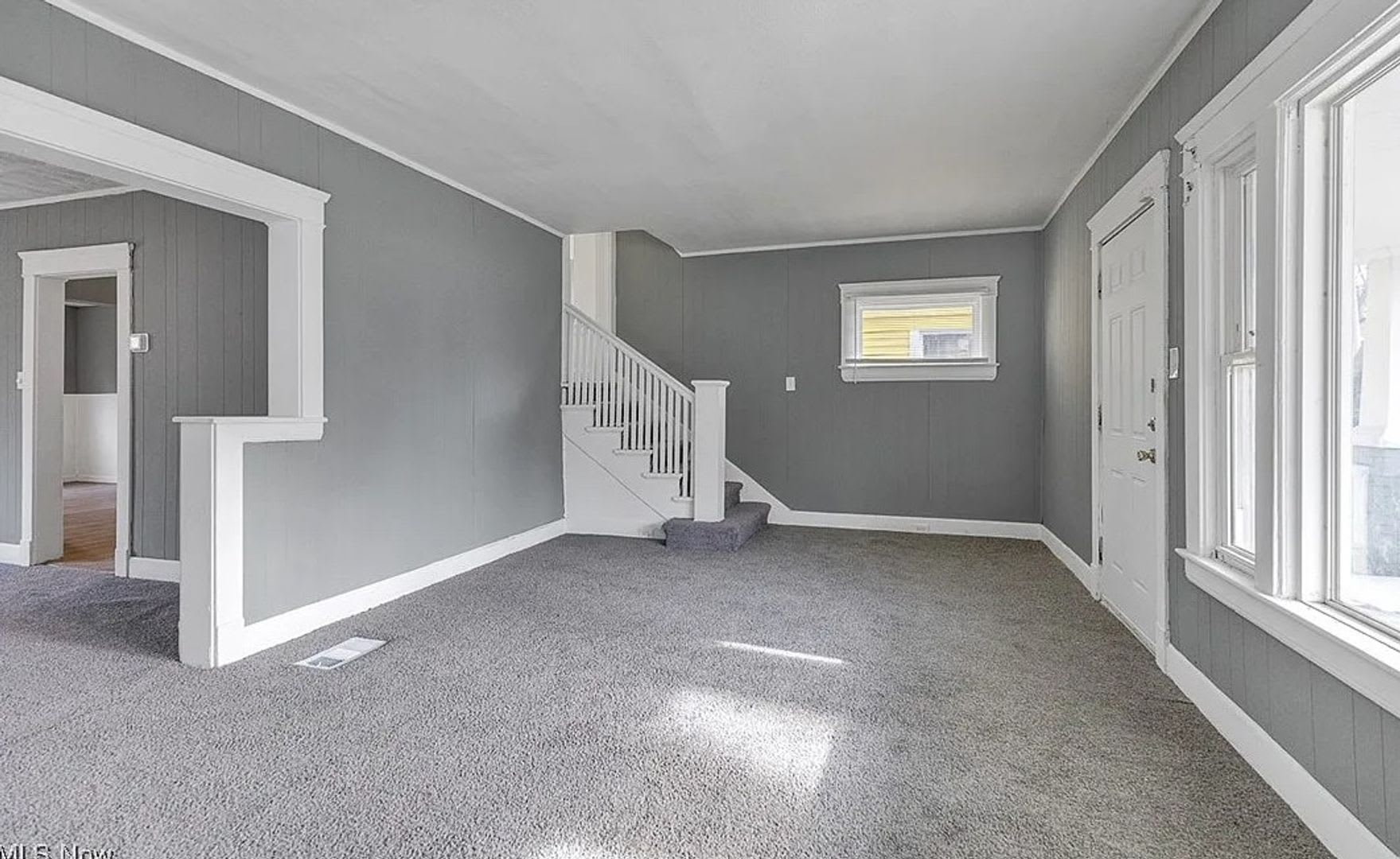 Newly Remodeled Home Available Now! – photo 4