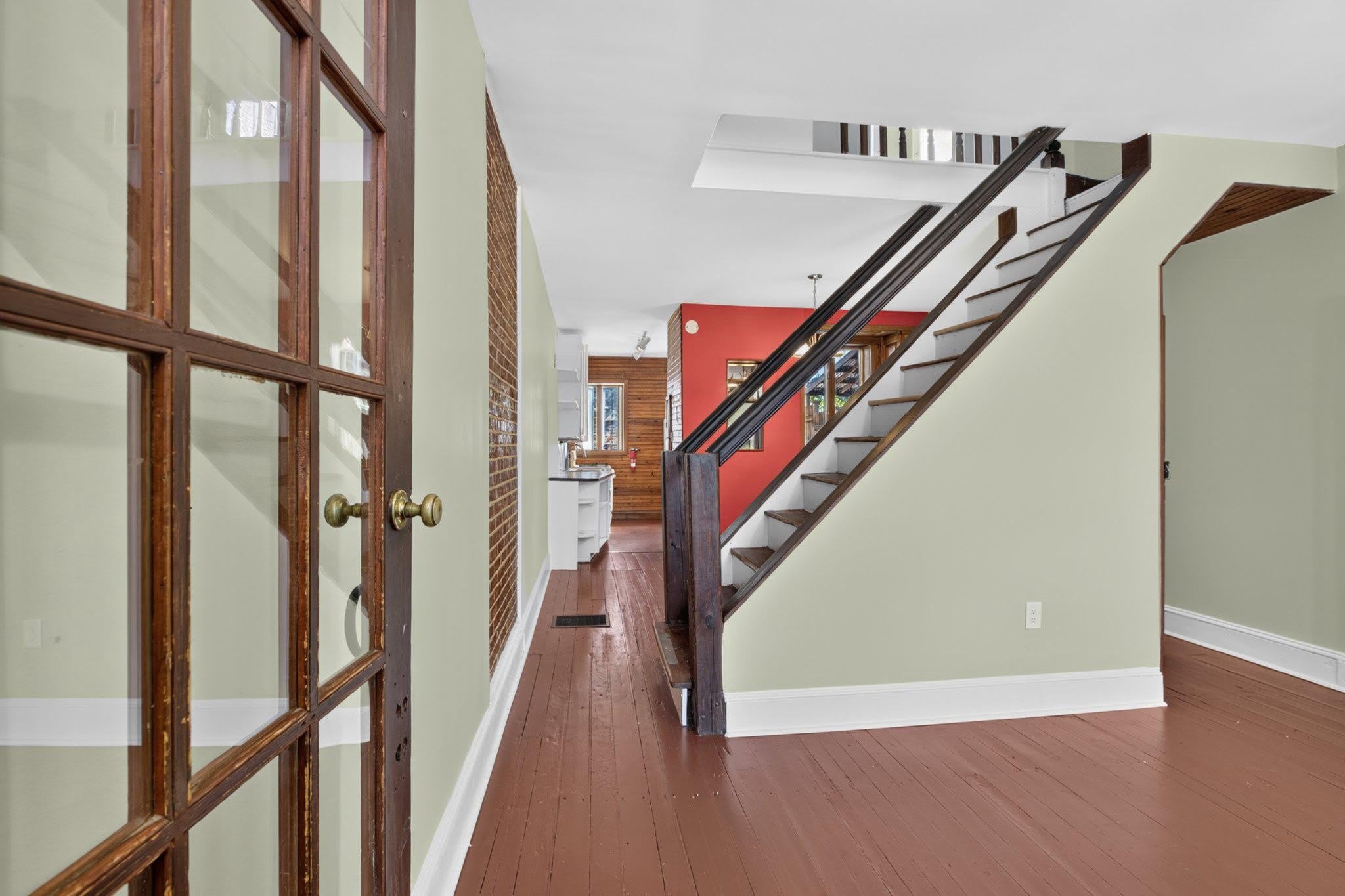 4051 LUDLOW Street – photo 1