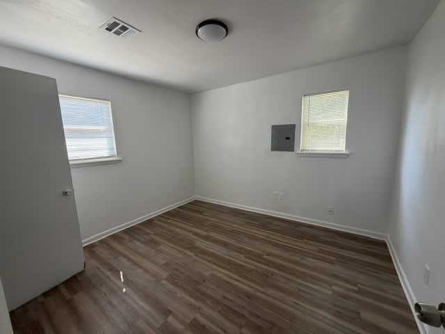 1749 Southwest 12th Street – photo 5
