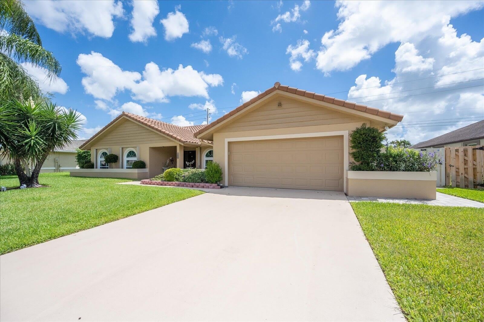 1654 Farmington Circle – photo 2