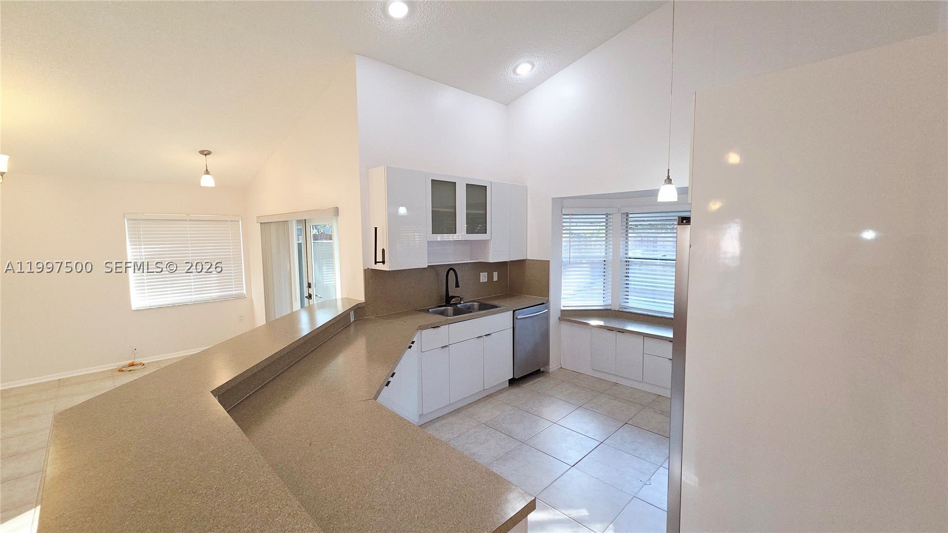 3247 NW 123rd Ave – photo 3