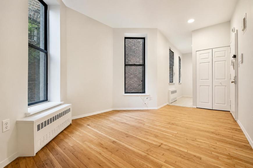 953 Amsterdam Avenue – photo 1