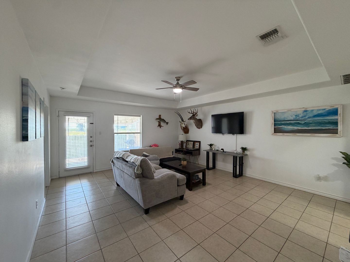 THREE BEDROOMS TWO BATH ONE STORY DUPLEX – photo 5