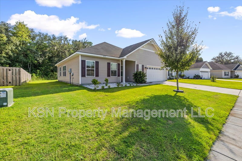 673 Meloney Dr – photo 2