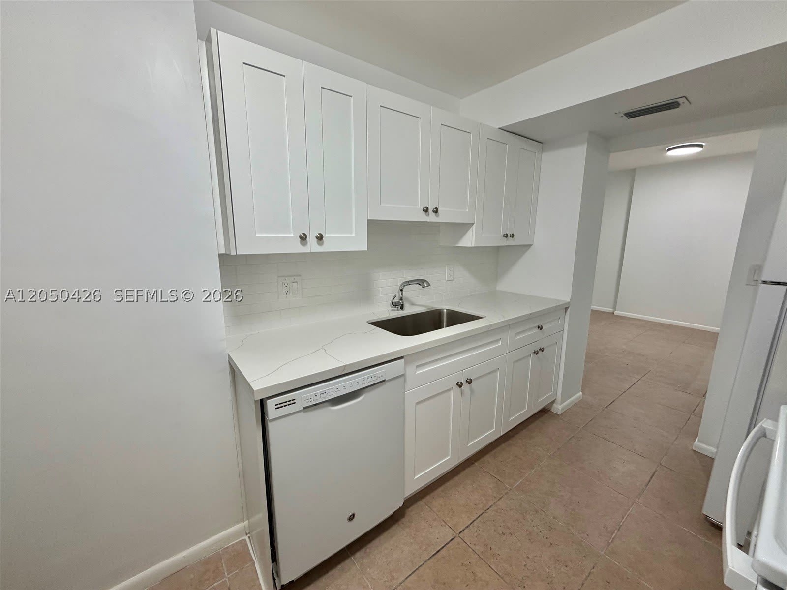 4400 Hillcrest Dr – photo 4