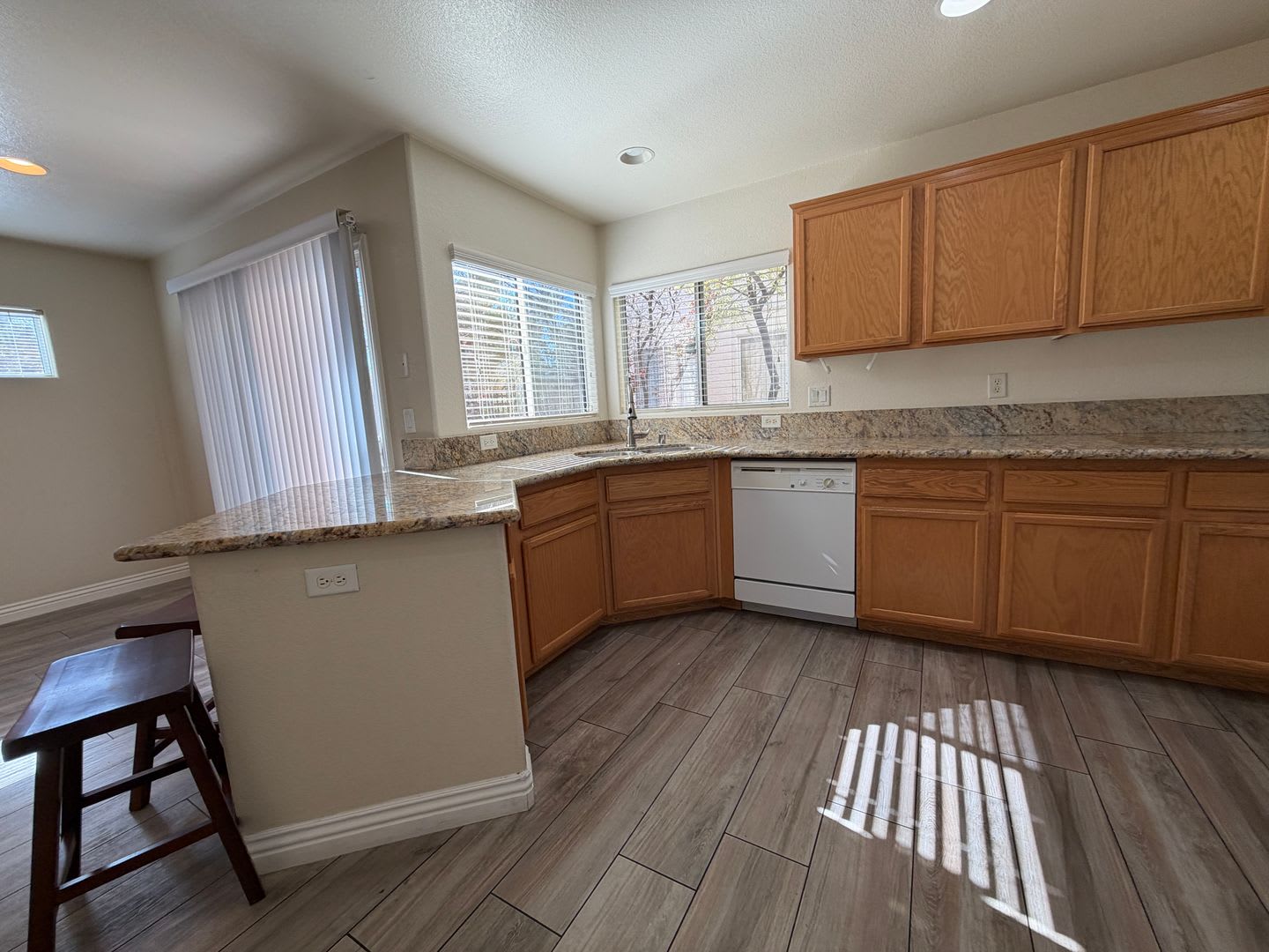 3 Bed For Rent In Las Vegas Nevada – photo 5