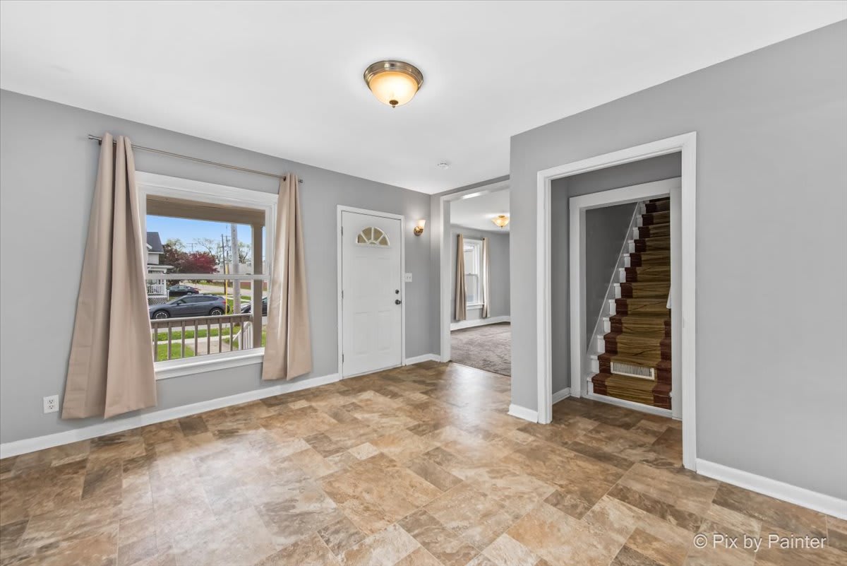 429 W. Ottawa St. – photo 2