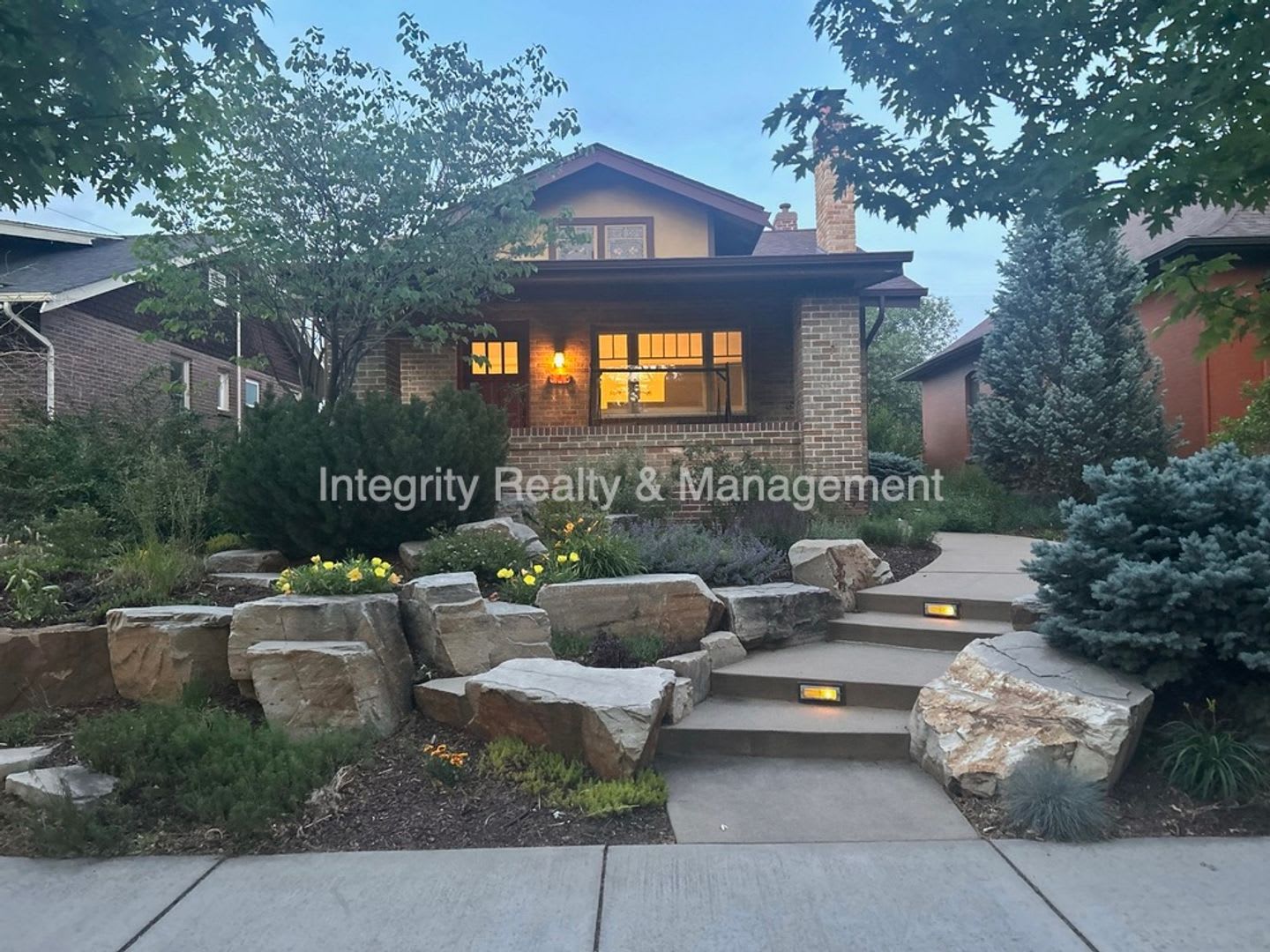 2 Bed 1 Bath 870 Sqft 808 S Grant St – photo 3