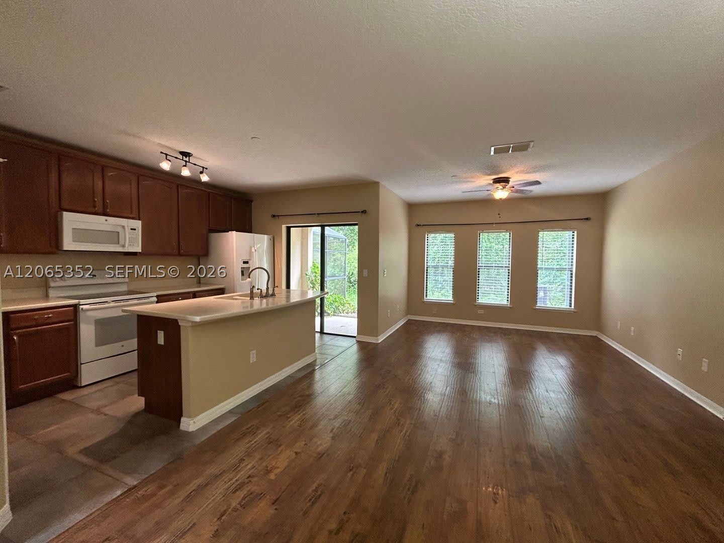 6018 TIVOLI GARDENS BLVD – photo 4