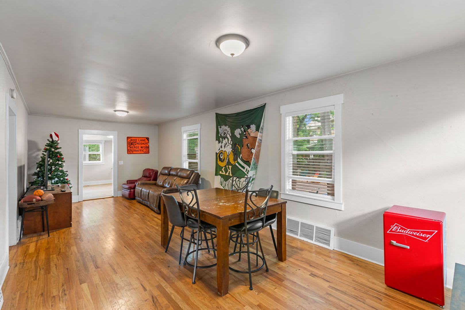 Students Welcome! Move-In Ready 4-Bedroom Home Near CSU – photo 2