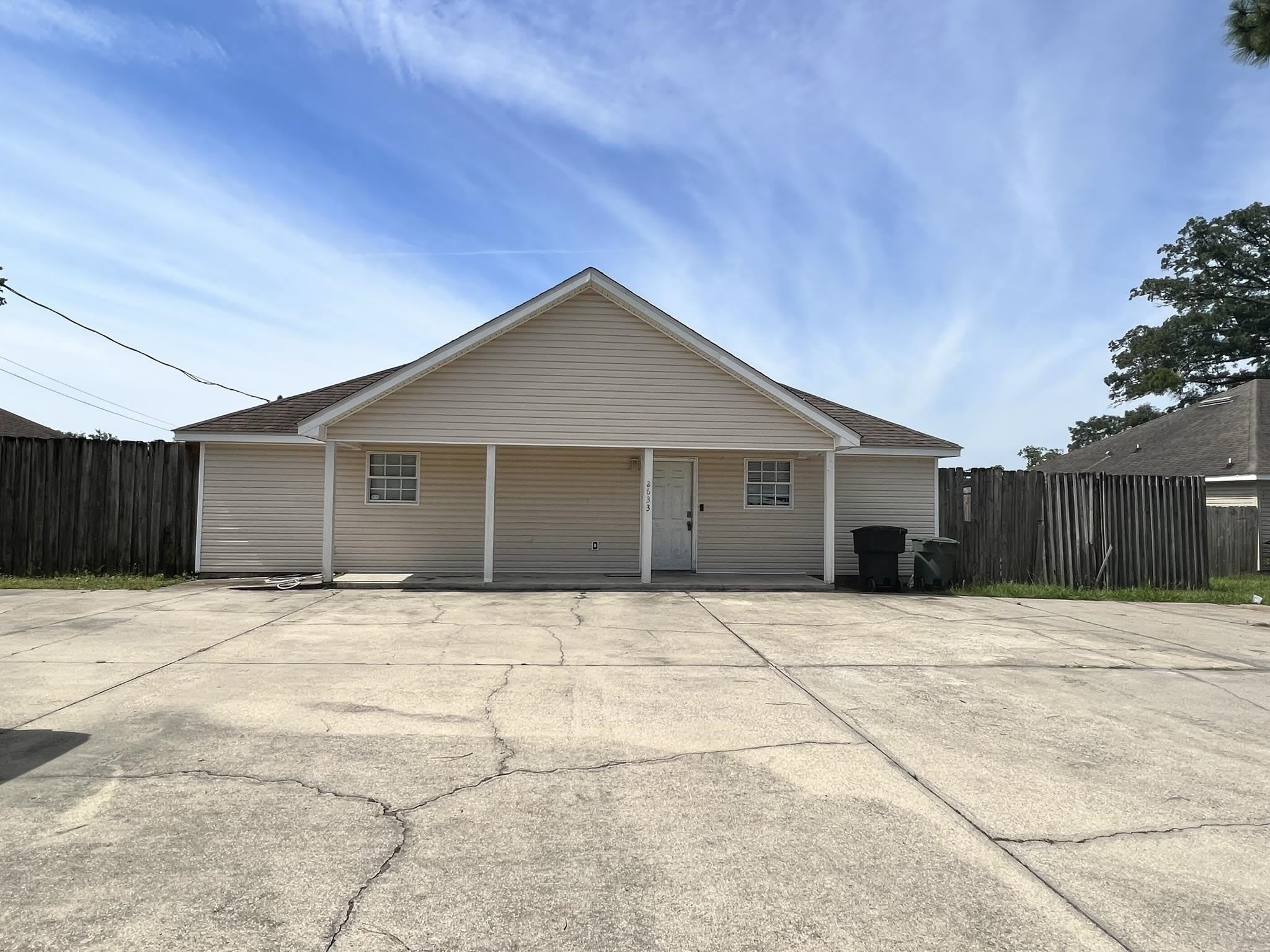 2633 Mission Road – photo 1