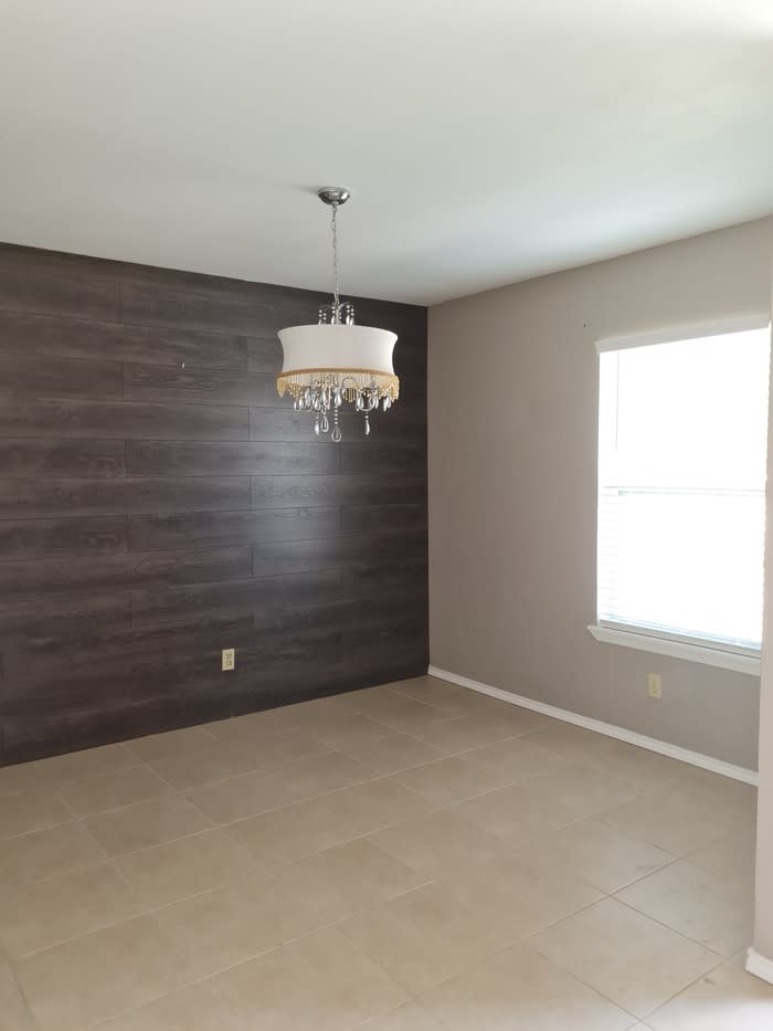2402 North Ed Carey Drive – photo 2