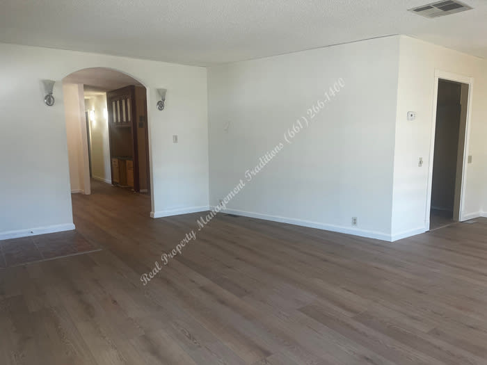 2804 Park Avenue – photo 3