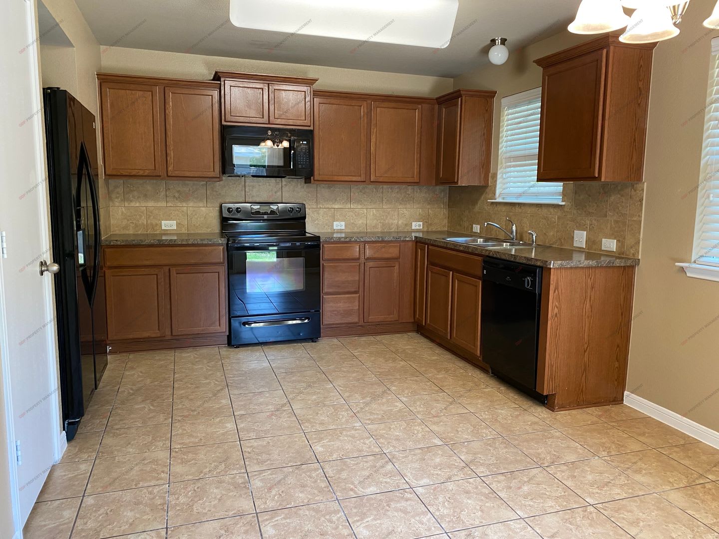 4Bed I 2 Bath Heritage Neighborhood Temple Isd – photo 2