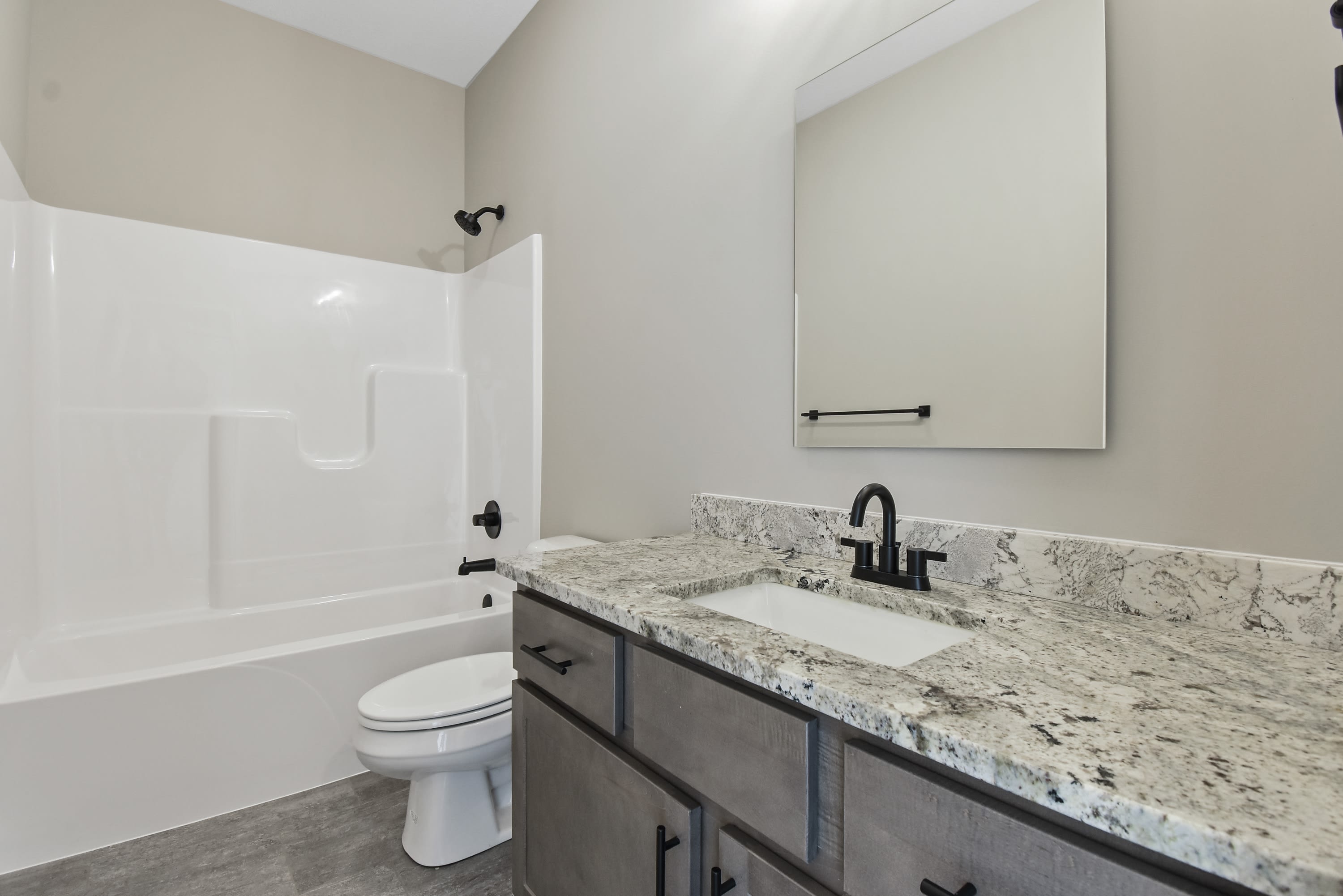1610 Delane Drive, B – photo 3