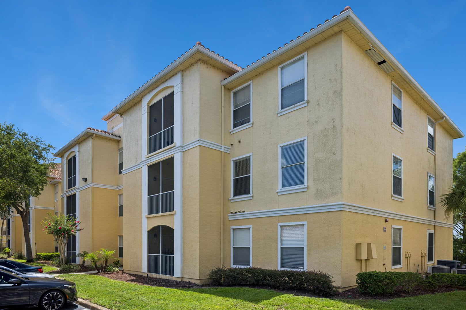 Nicely Updated 4 Br Condo In Maitland – photo 2