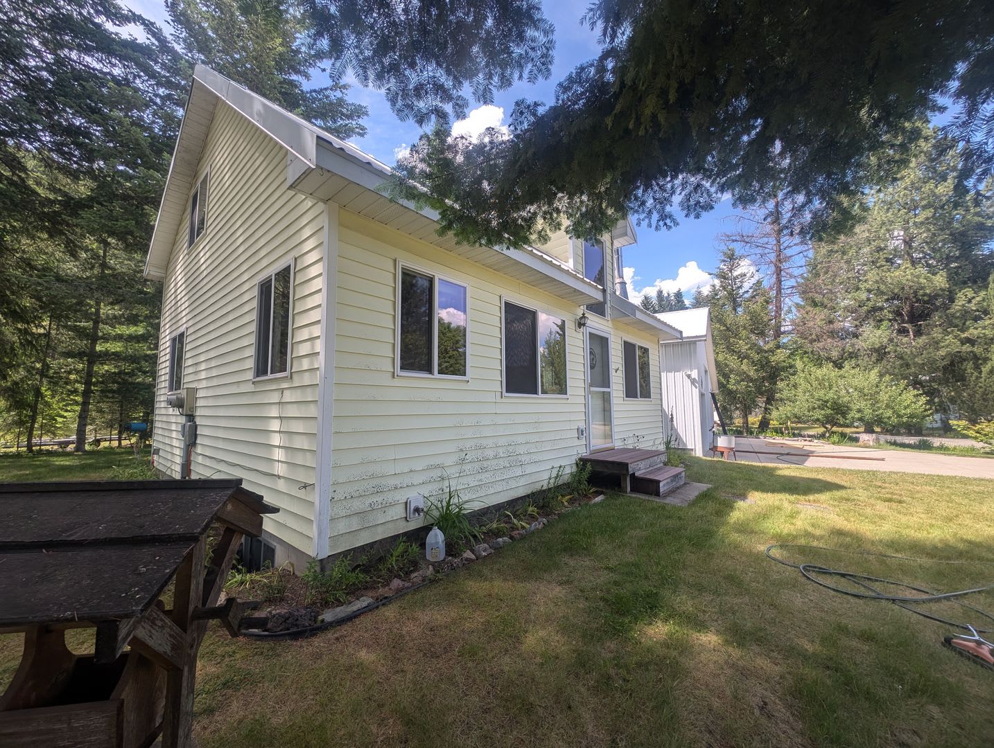 3 Bedroom, 1 bathroom Home on Secondary Bead Lake Lot – photo 3