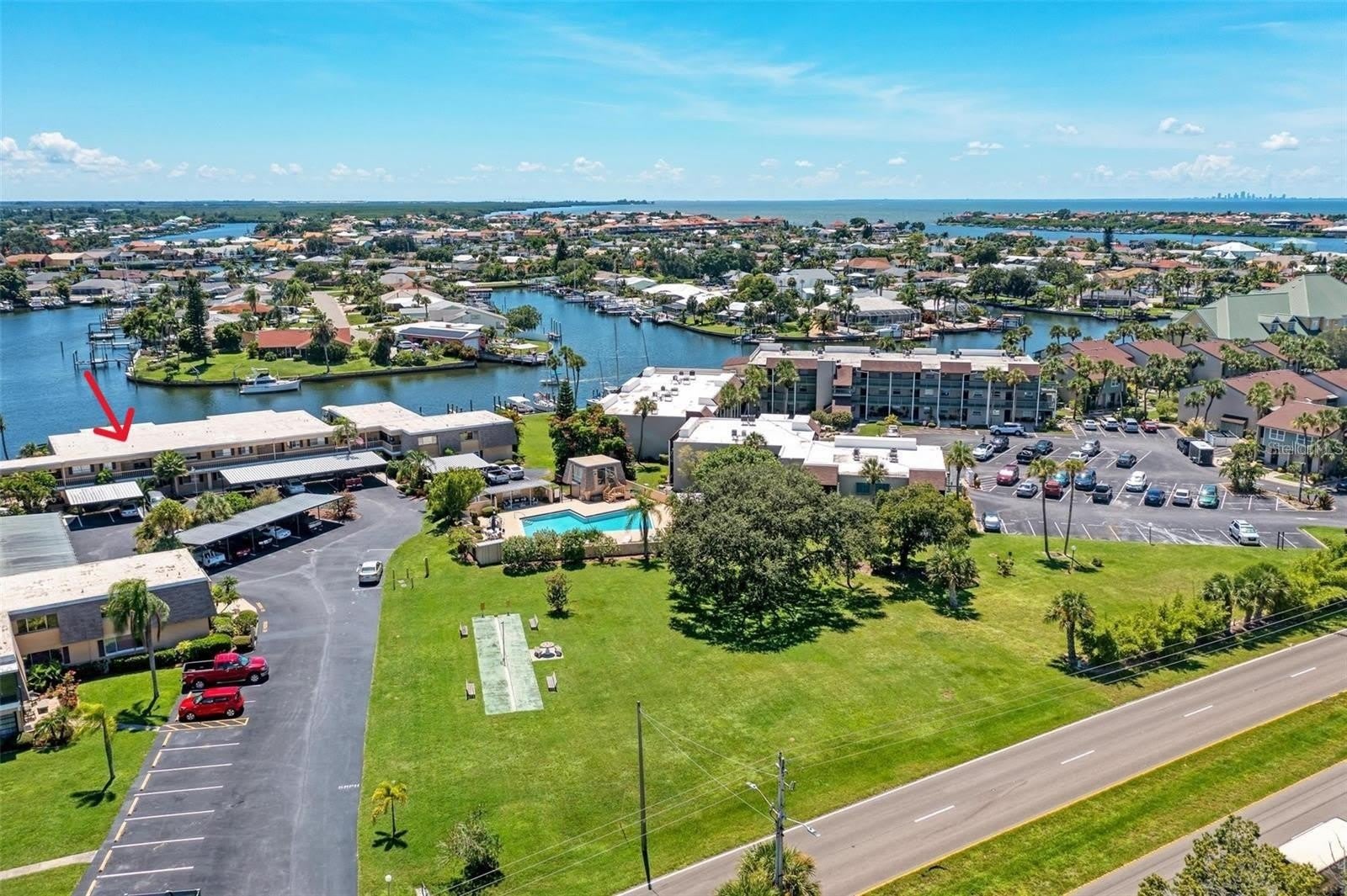 1008 APOLLO BEACH Boulevard – photo 1