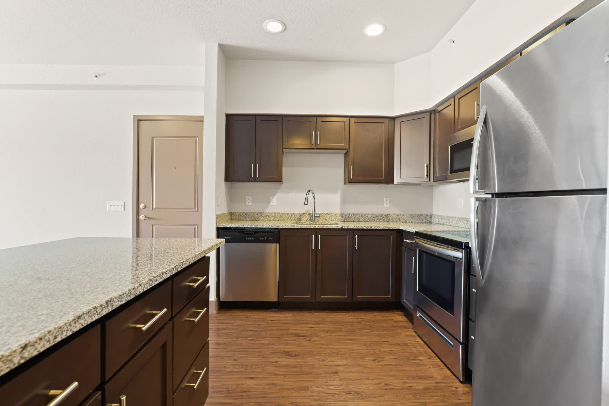 Copperleaf Place Apartments – photo 2