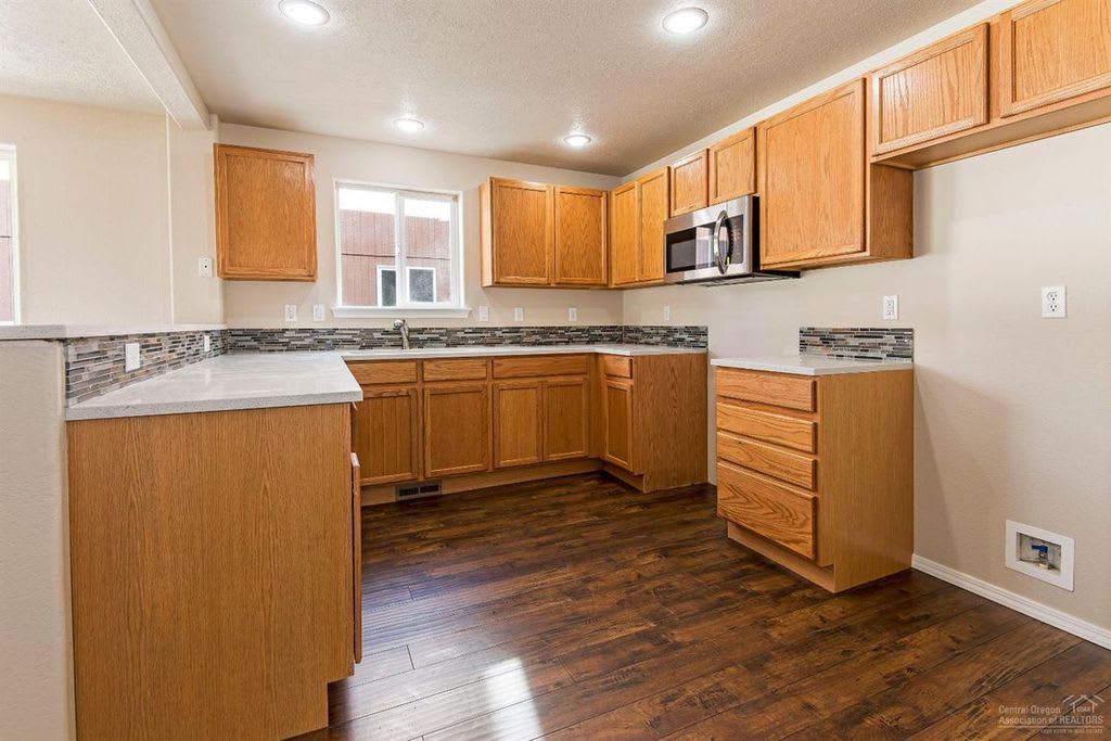 Redmond Townhome – photo 3