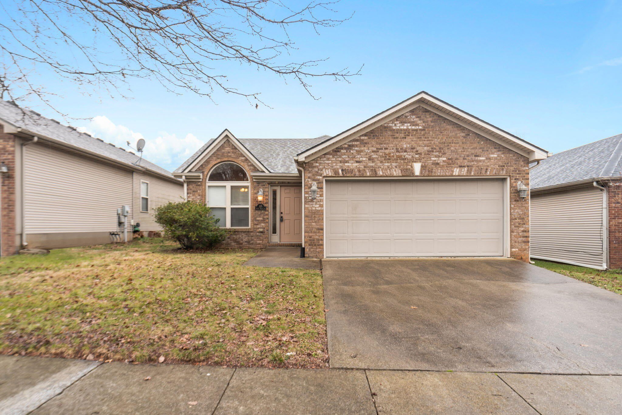 305 Spring Valley Lane – photo 1