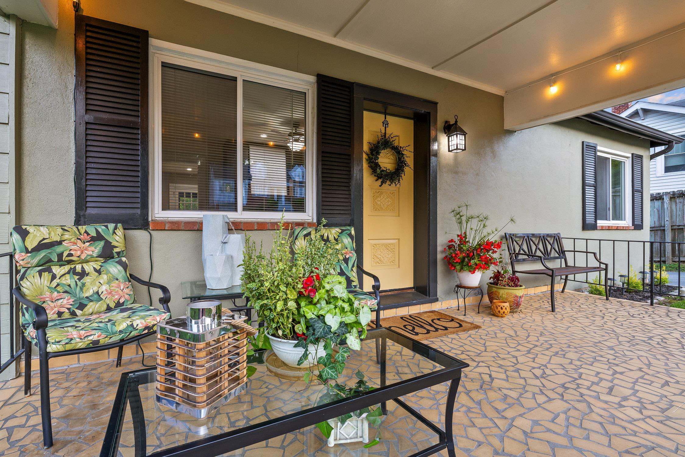 408 Broughton Street – photo 1