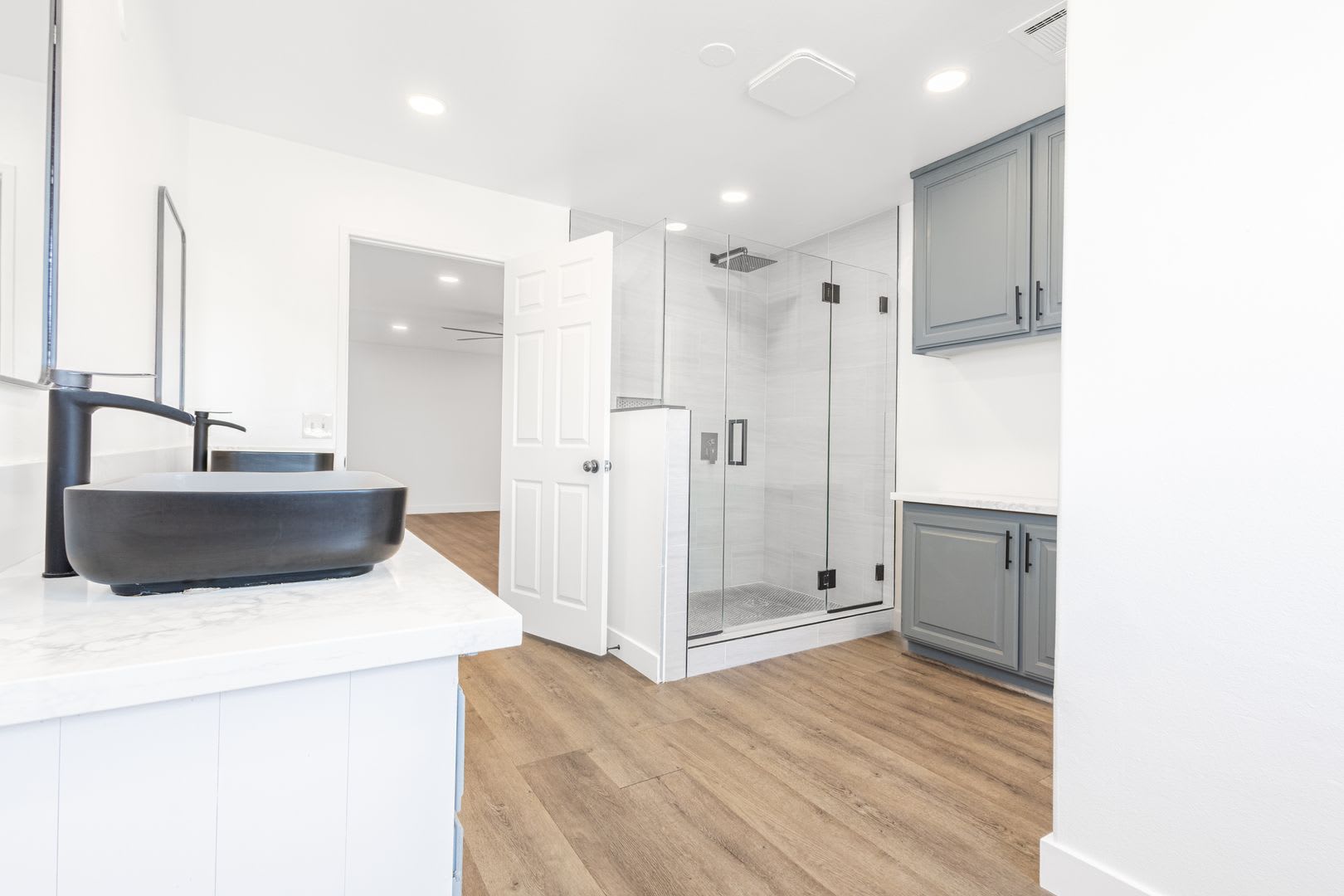 Charming Ontario Home in a Convenient Location – photo 3