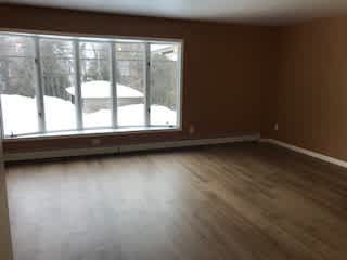 915 7Th Ave – photo 3