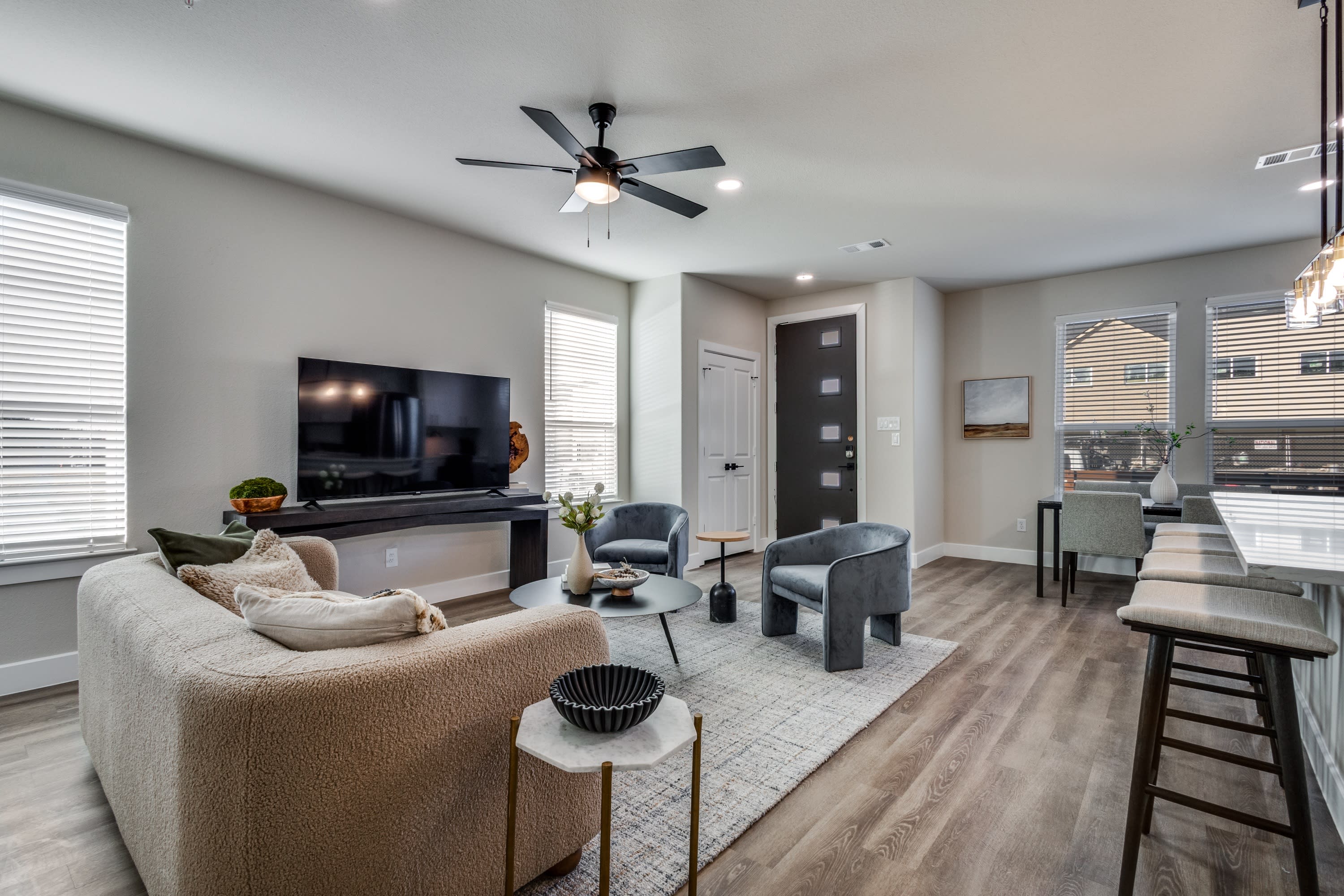 Townhomes at Sam Rayburn – photo 4