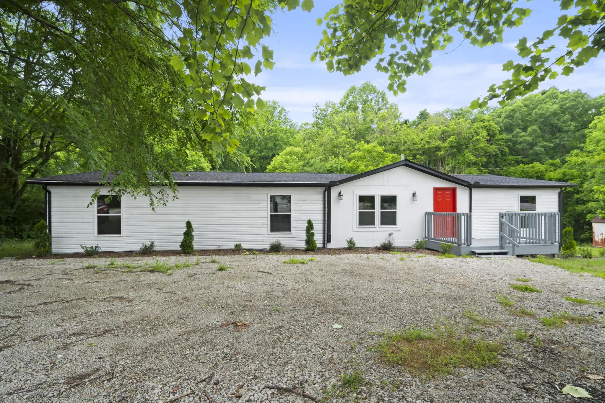 5733 Clarksville Pike 1 – photo 1
