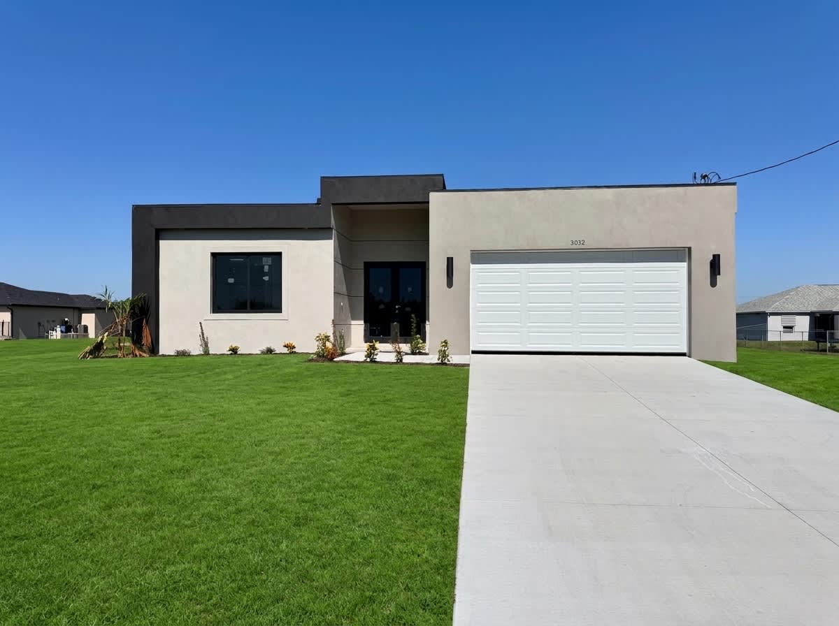 3032 Northwest 41st – photo 2
