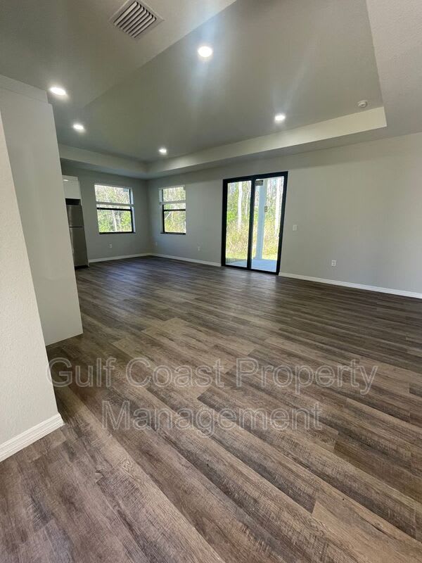 1930 Marlay Avenue – photo 3