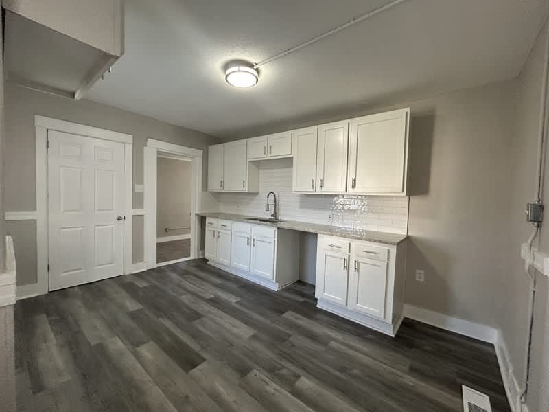 111 North Denver Avenue – photo 5