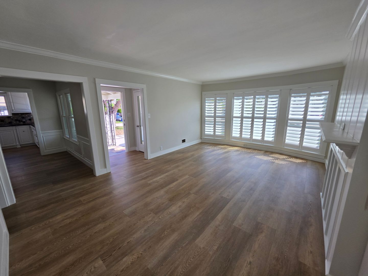 BEAUTIFUL 2 BEDROOM 1 BATH DUPLEX – photo 2
