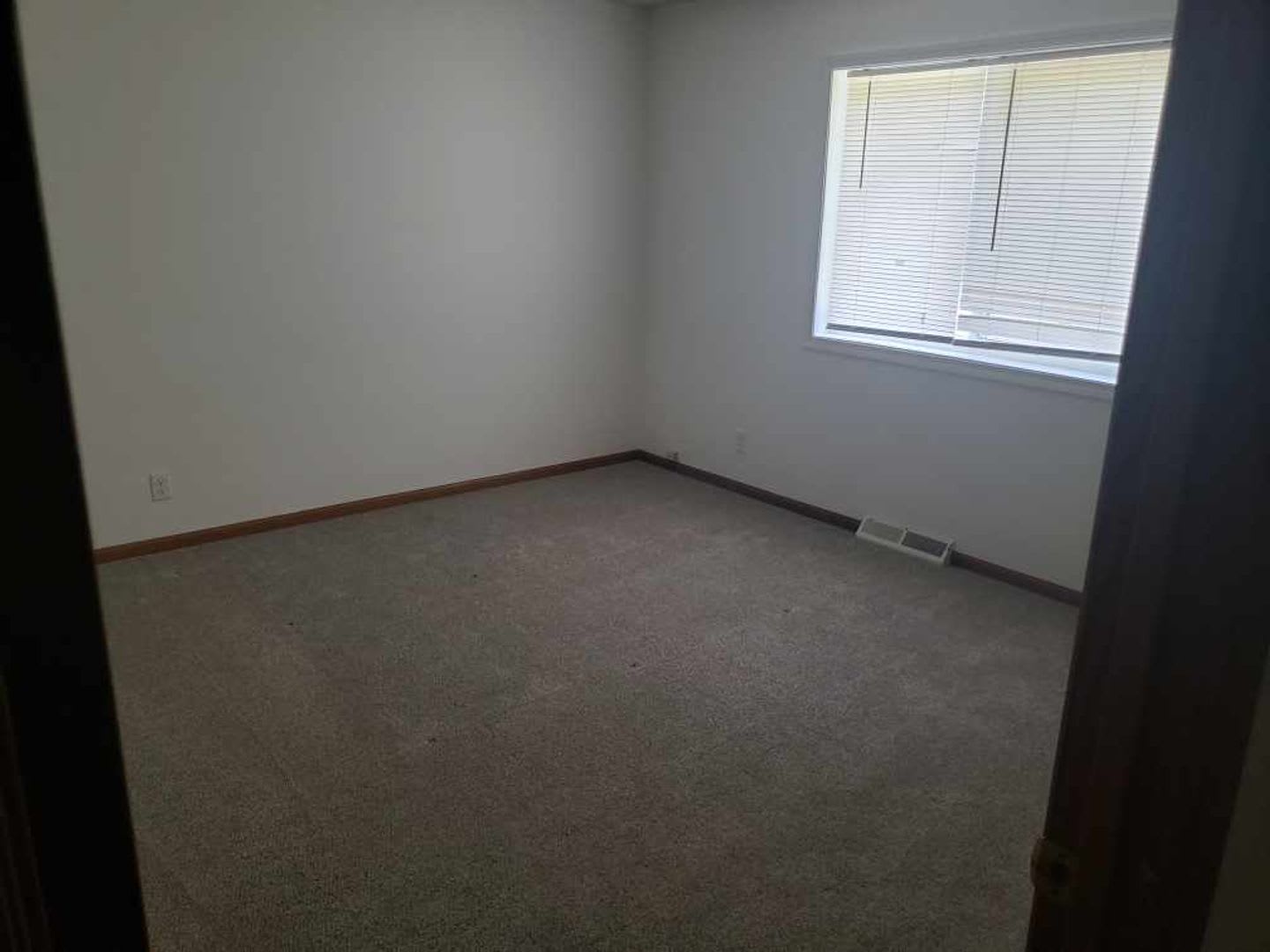 2310 E Lexington Blvd – photo 5