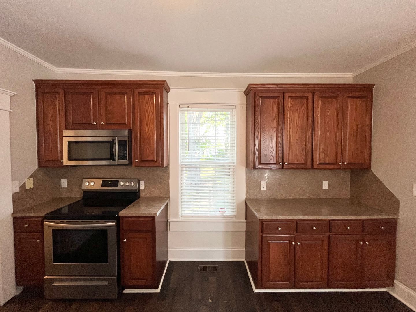 Offering Refundable Application Fees 150 Move In Promotion Charming 3Bd 2Ba Durham Home With Large Yard Located Only 5 Minutes From Downtown Durham – photo 5